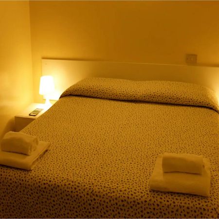 Affitti Only Sleep Bagno Privato Appartement Parma Buitenkant foto
