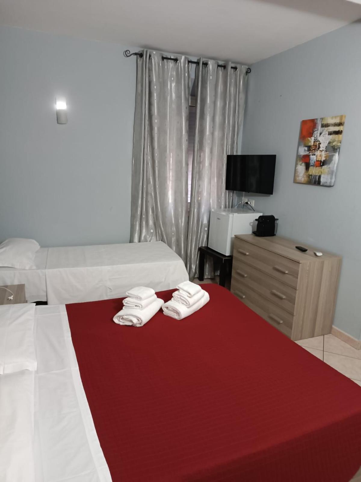 Affitti Only Sleep Bagno Privato Appartement Parma Buitenkant foto